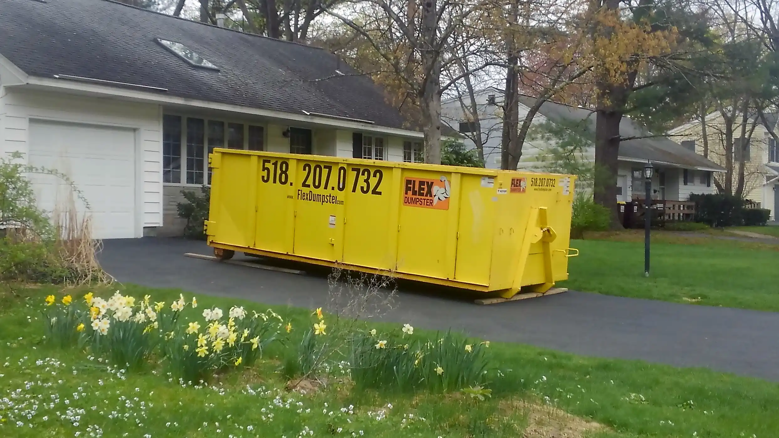 What's the Difference Between Junk Removal and Roll-Off Dumpster